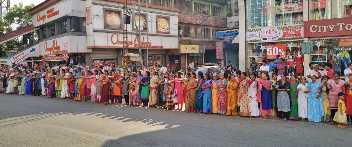 Figure 1: Women’s Wall at Angamaly, 1 January 2019 (© Navaneeth Krishnan S, via Wikimedia Commons, CC BY-SA 3.0).